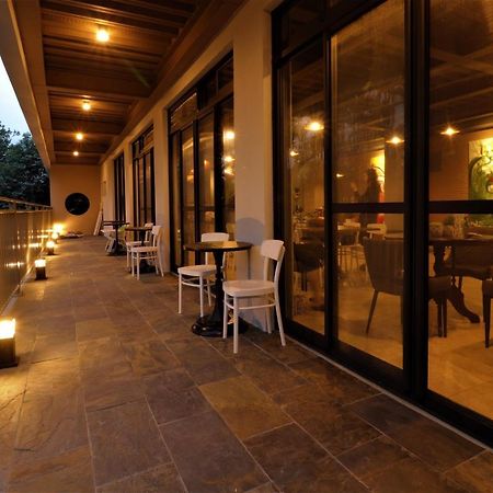 Mtny Hotel Zhushan Bagian luar foto